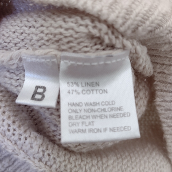 Loft Petite Sweater - Picture 7 of 8